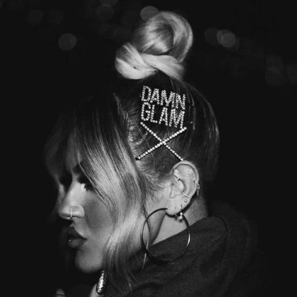 ⚜️[𝟯/$𝟭𝟴]⚜️DAMN Crystal Silver Hairpin NEW - Picture 5 of 12